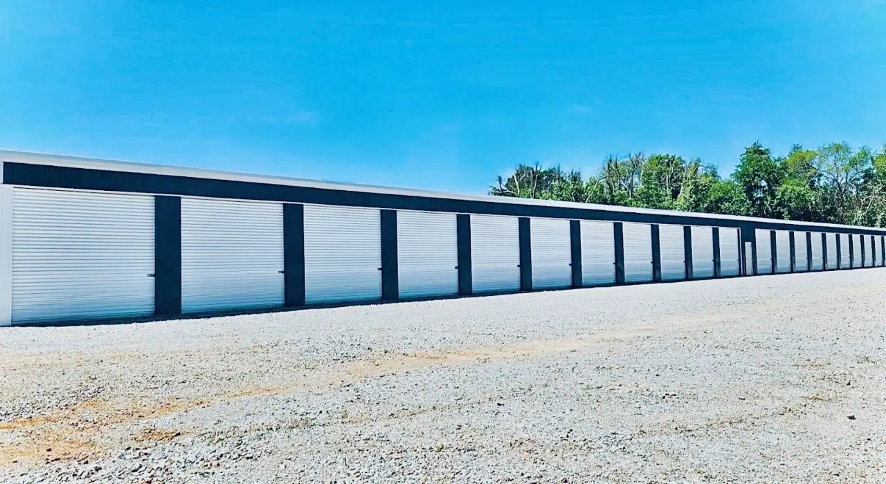 Last Stop Boat N RV Storage, RV storage in Greenfield