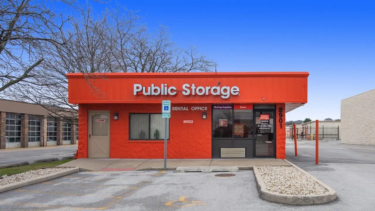 Public Storage, RV storage in Orland Hills