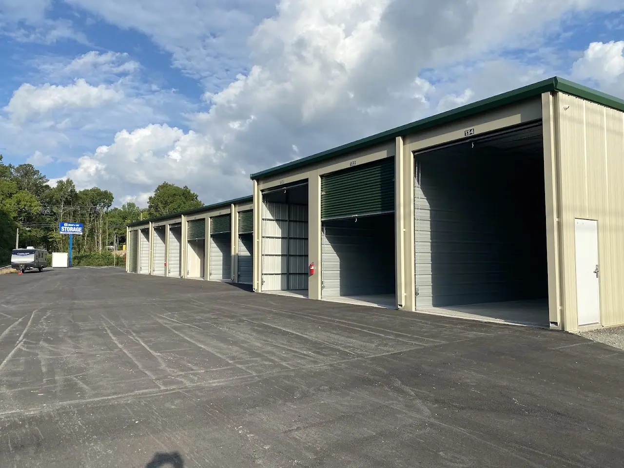 Raleigh Boat & RV Storage, RV storage in Moncure