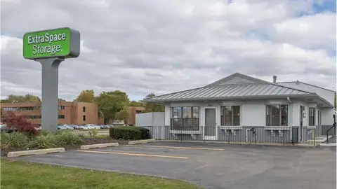 Extra Space Storage in Grandville, MI