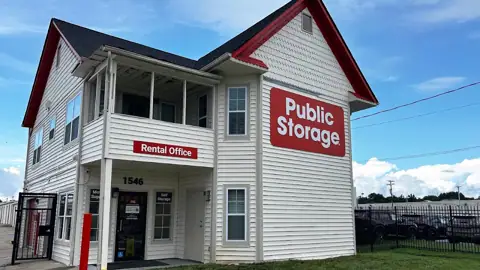 Public Storage in Madison, TN