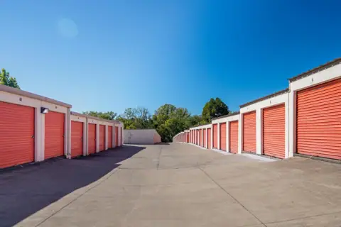 Public Storage photo 2
