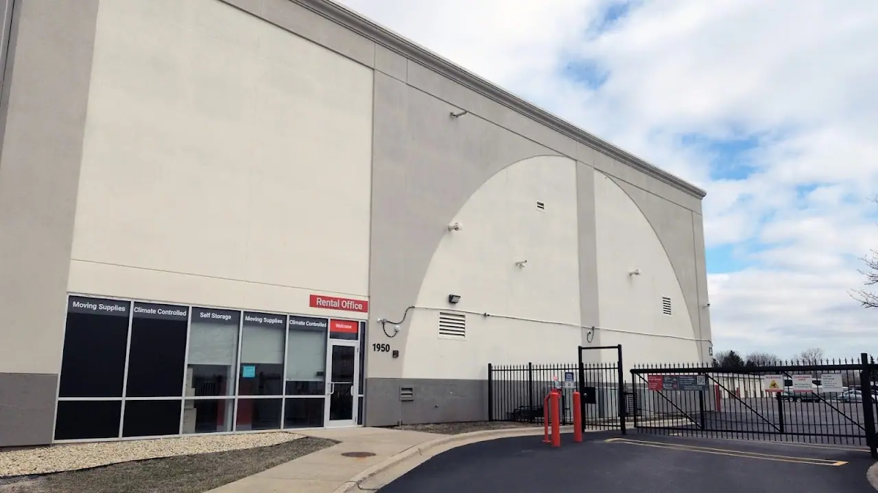 Public Storage, RV storage in Libertyville