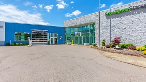 Extra Space Storage in St. Louis, MO