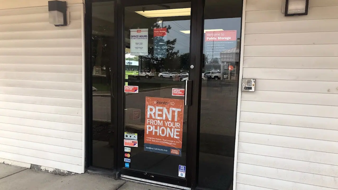 Public Storage, RV storage in Livonia