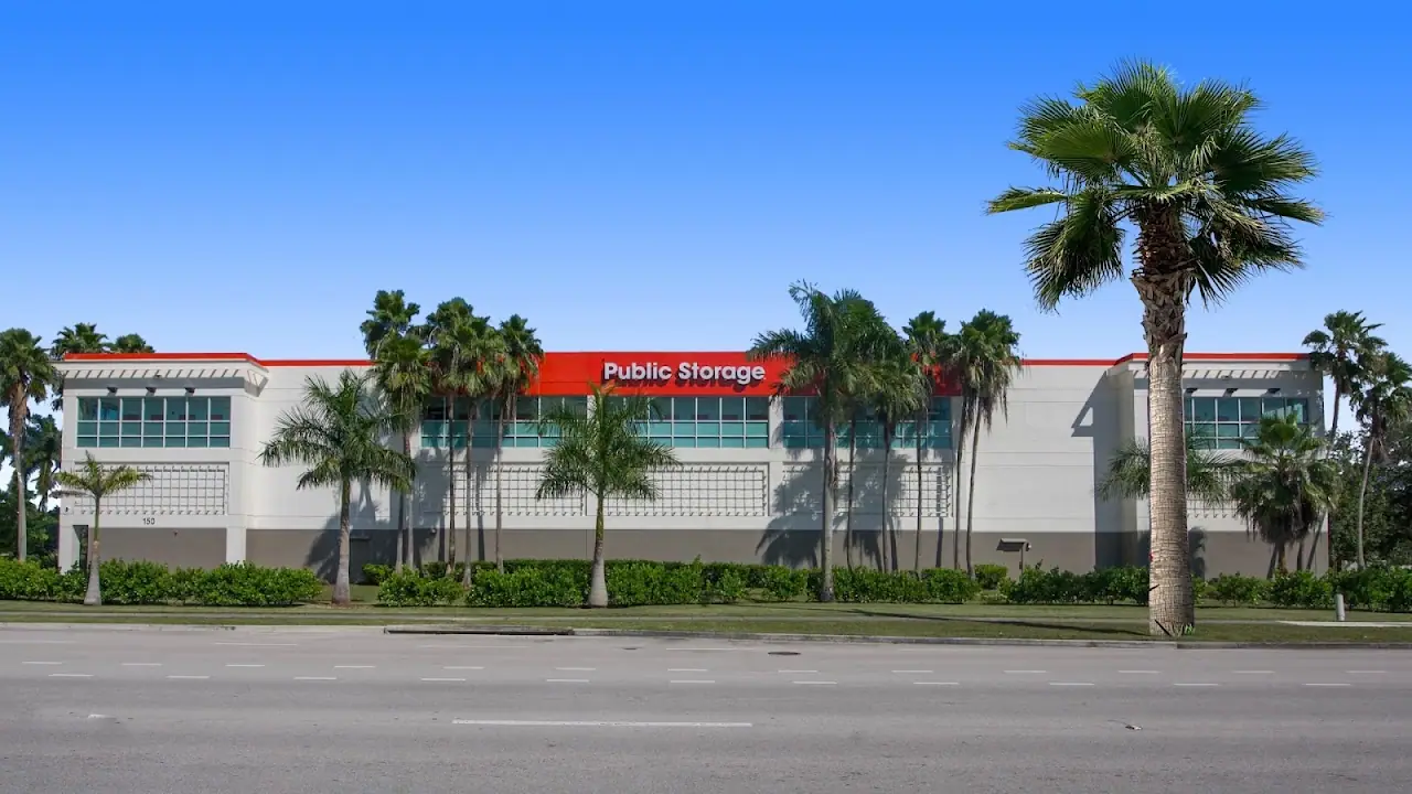 Public Storage, RV storage in Deerfield Beach