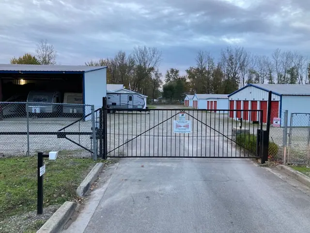 Wamplers Lake Storage, RV storage in Brooklyn