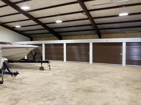 Wamplers Lake Storage photo 2