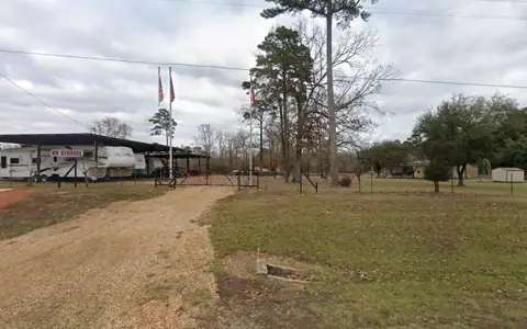 Pine Oaks RV Storage photo 2