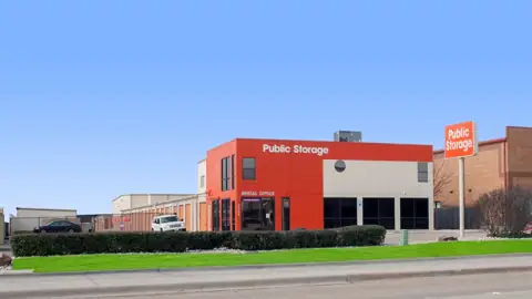 Public Storage in Plano, TX