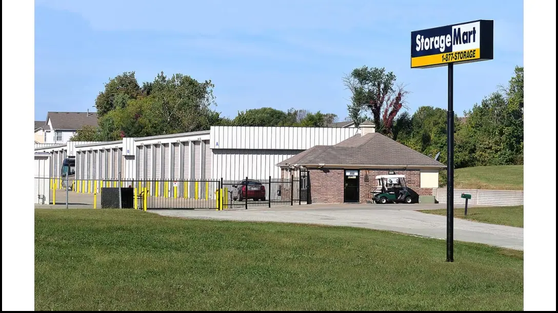 StorageMart, RV storage in Lee's Summit