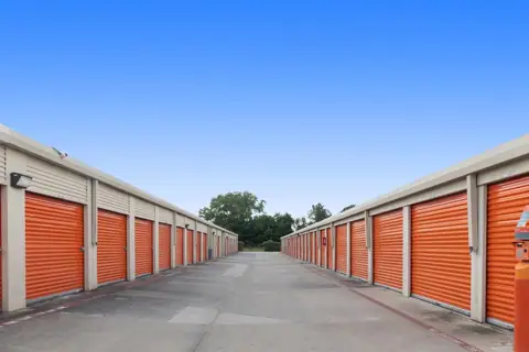 Public Storage photo 2