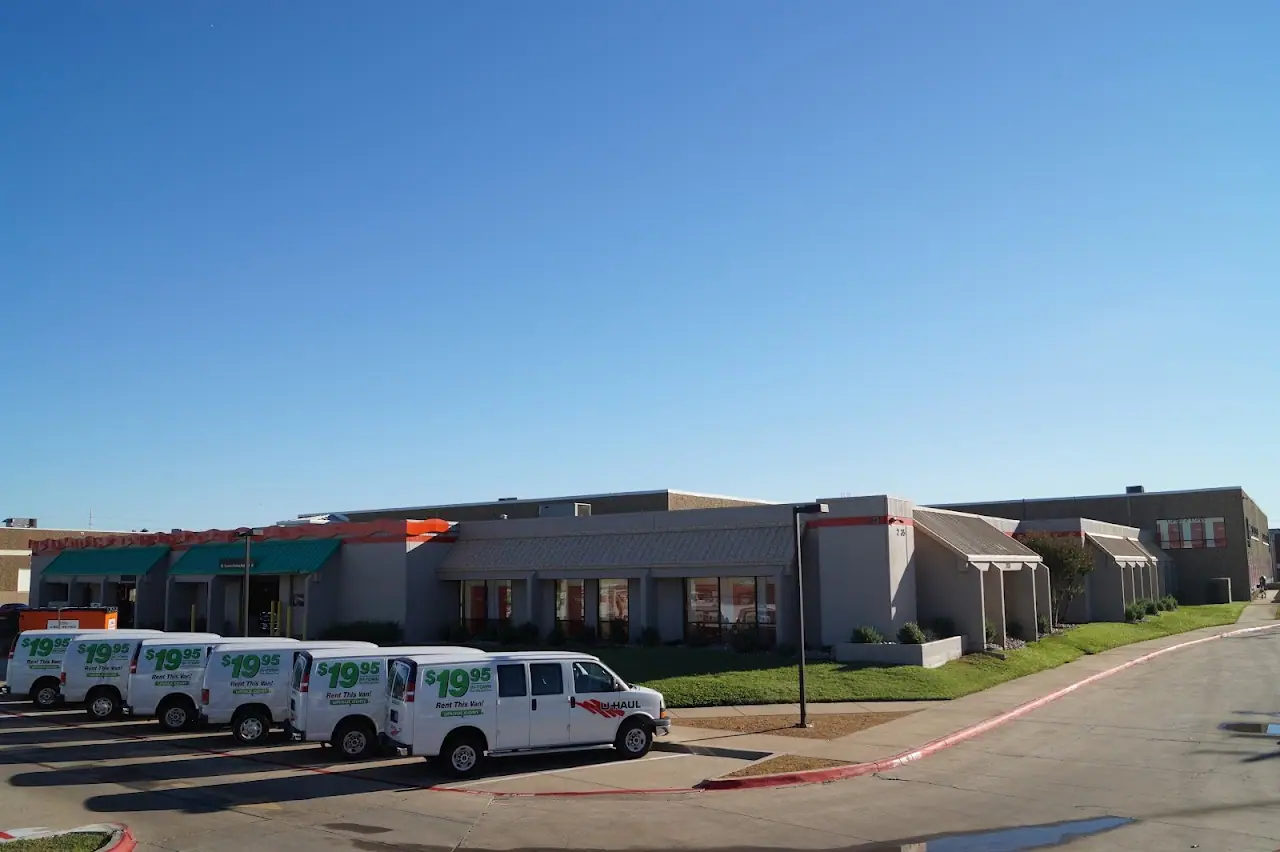 Self-Storage at U-Haul, RV storage in Carrollton