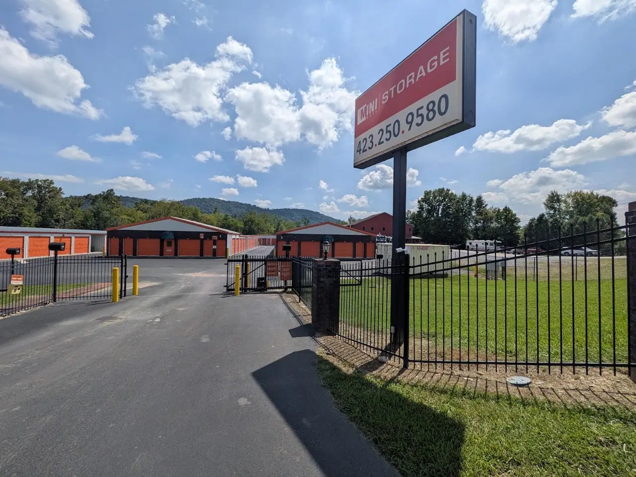 Mini Mall Storage - Elizabethton, RV storage in Elizabethton