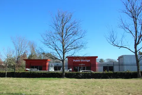 Public Storage photo 2