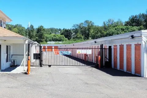 Public Storage photo 2
