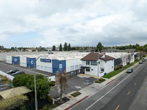 SecureSpace Self Storage Vista San Diego photo 2