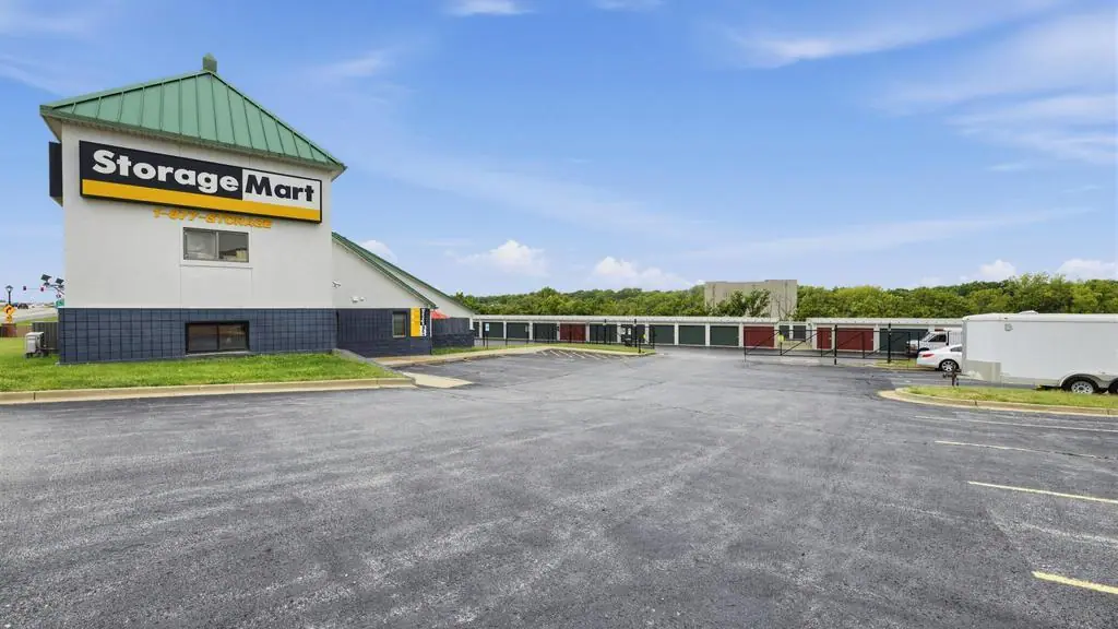 StorageMart, RV storage in Merriam
