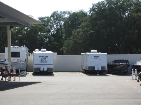 Blue Oaks Self Storage photo 2
