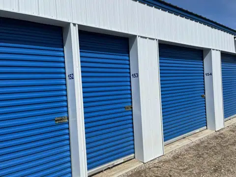 A A Mini Warehouse & Vehicle photo 2