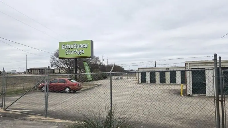 Extra Space Storage, RV storage in Schertz
