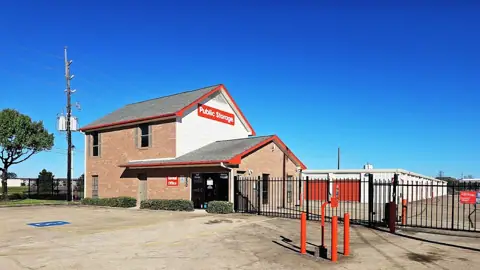 Public Storage in Houston, TX