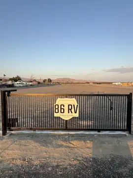 86 RV photo 2