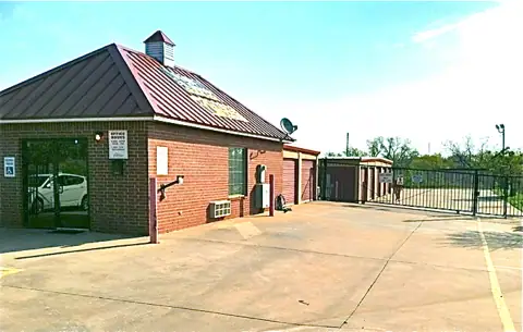 Harvey Self Storage photo 2