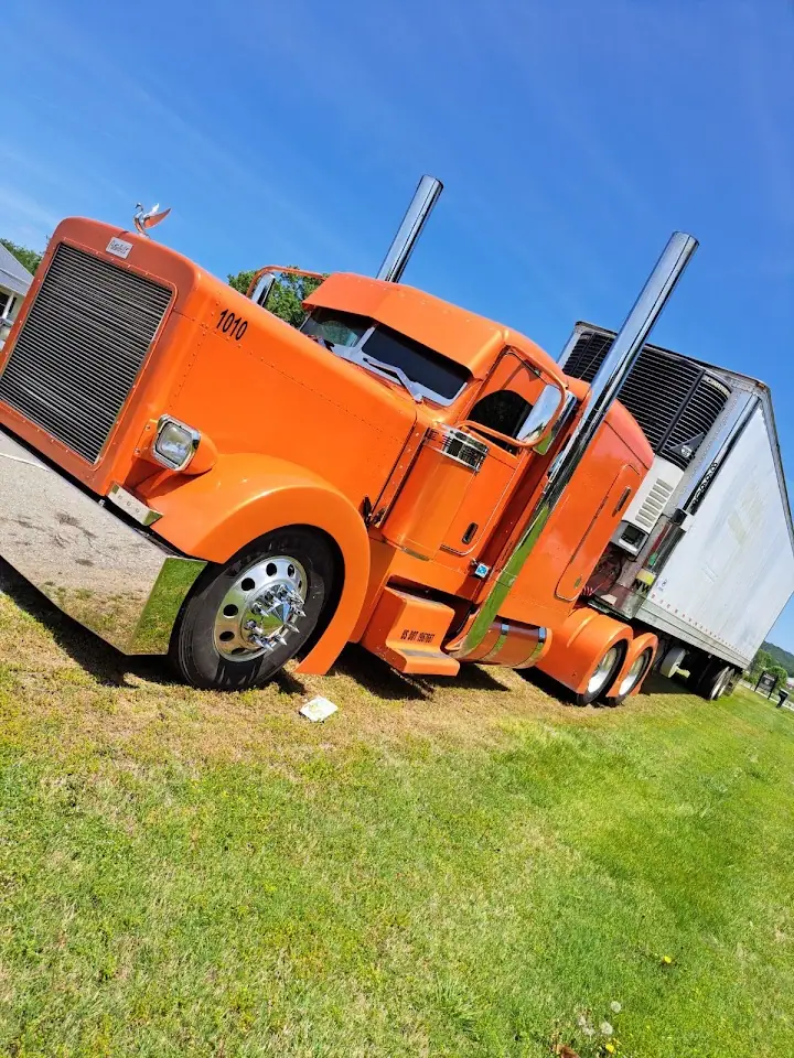Exit 127 truck parking and Storage., RV storage in Pelham