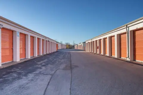 Public Storage photo 2