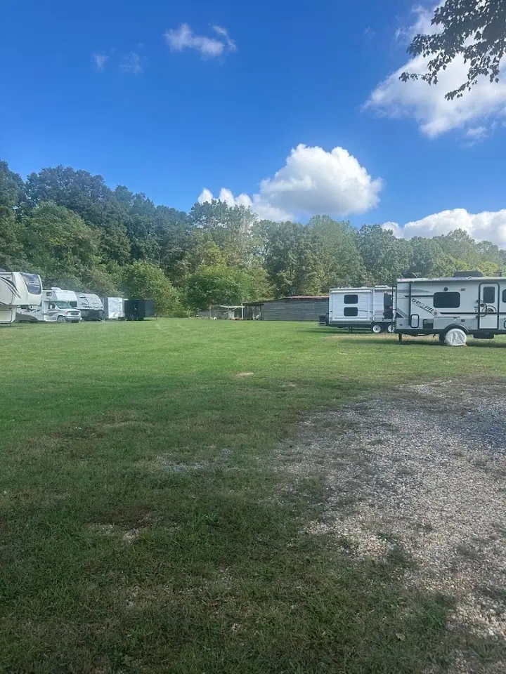HollyCorner RV and Car Storage, RV storage in Fredericksburg