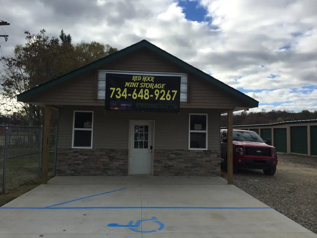 Red Rock Mini Storage, RV storage in Pinckney