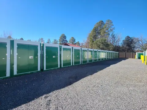 Lakeside 260 Storage photo 2
