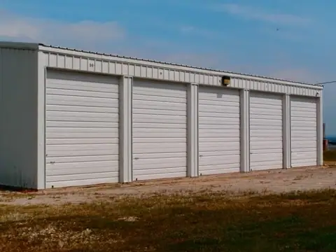 Lakeland Storage photo 2