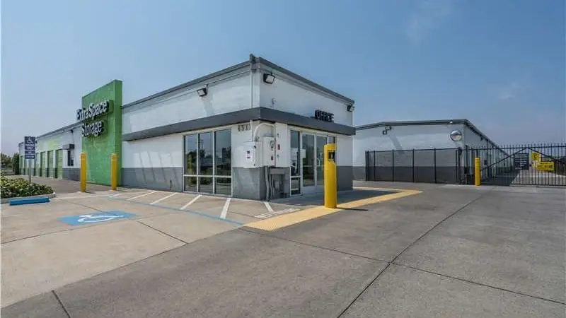 Extra Space Storage, RV storage in Vallejo