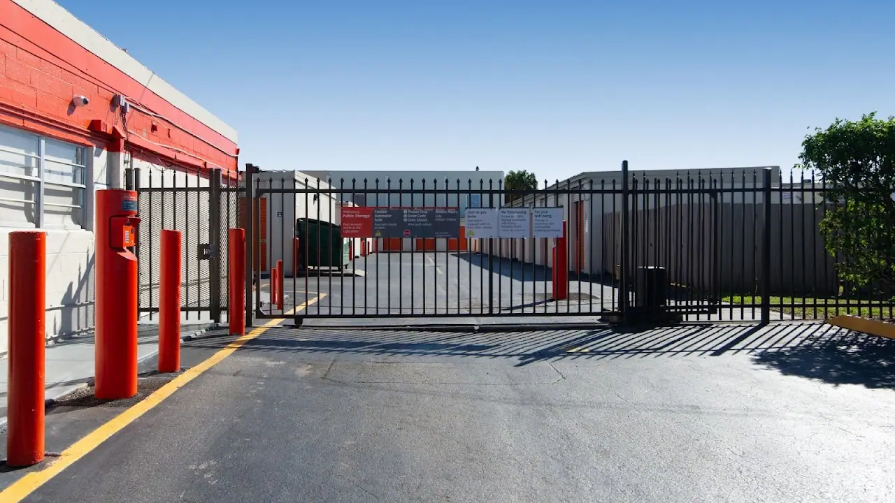 Public Storage, RV storage in Hallandale Beach