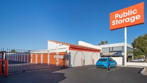 Public Storage photo 2