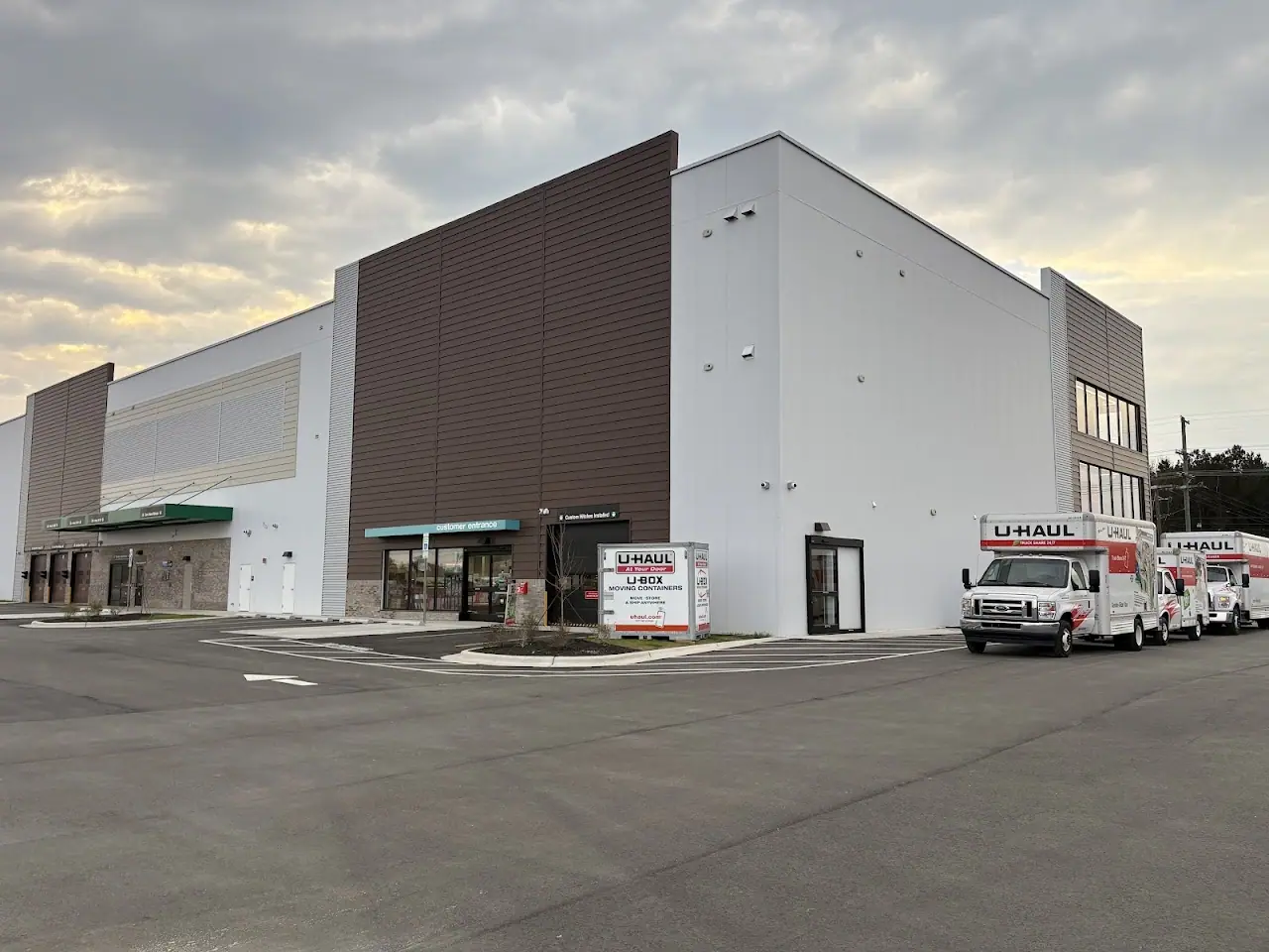 Self-Storage at U-Haul, RV storage in Jacksonville
