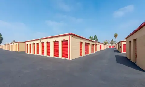 Security Public Storage photo 2