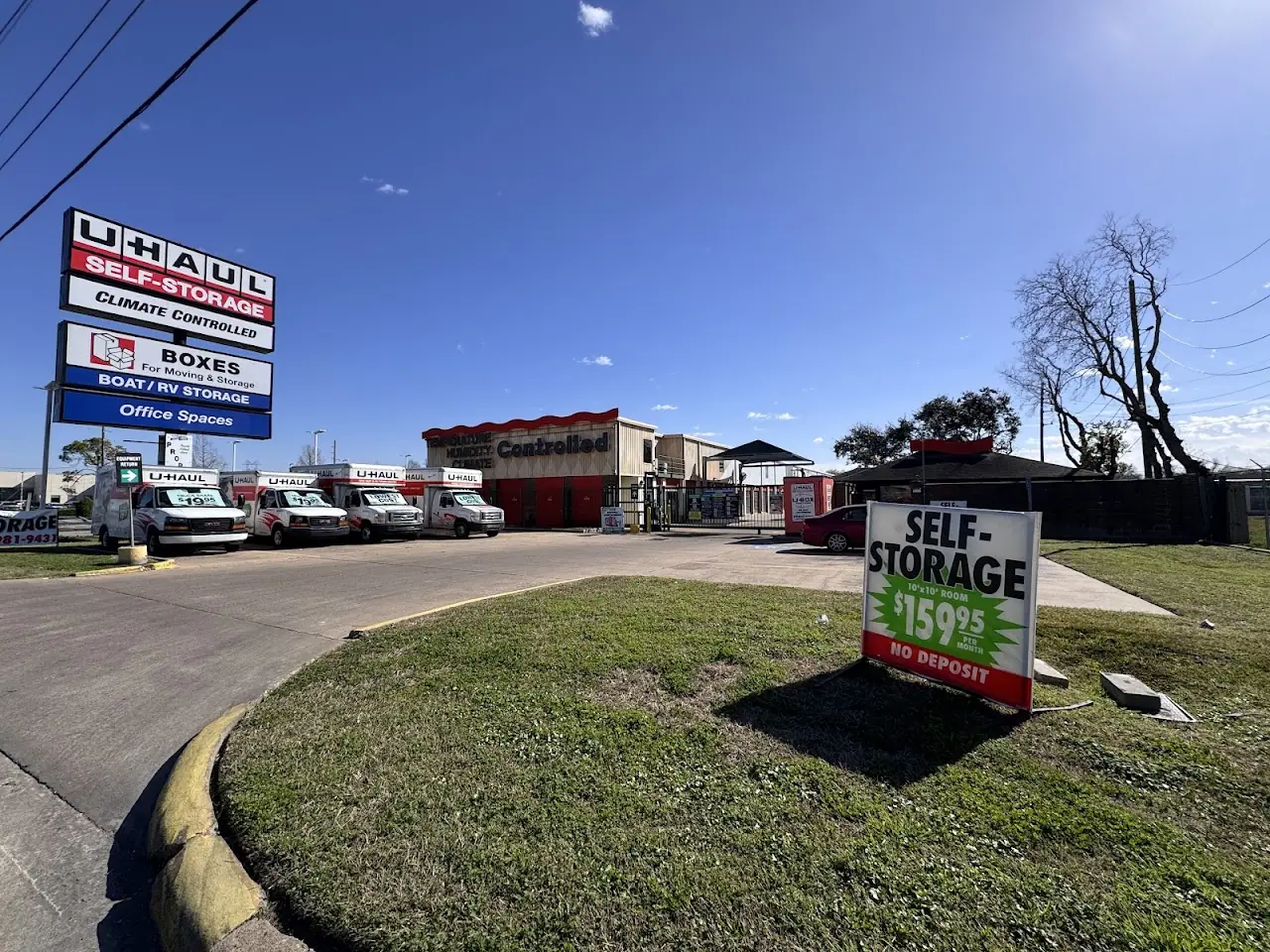 Self-Storage at U-Haul, RV storage in Houston