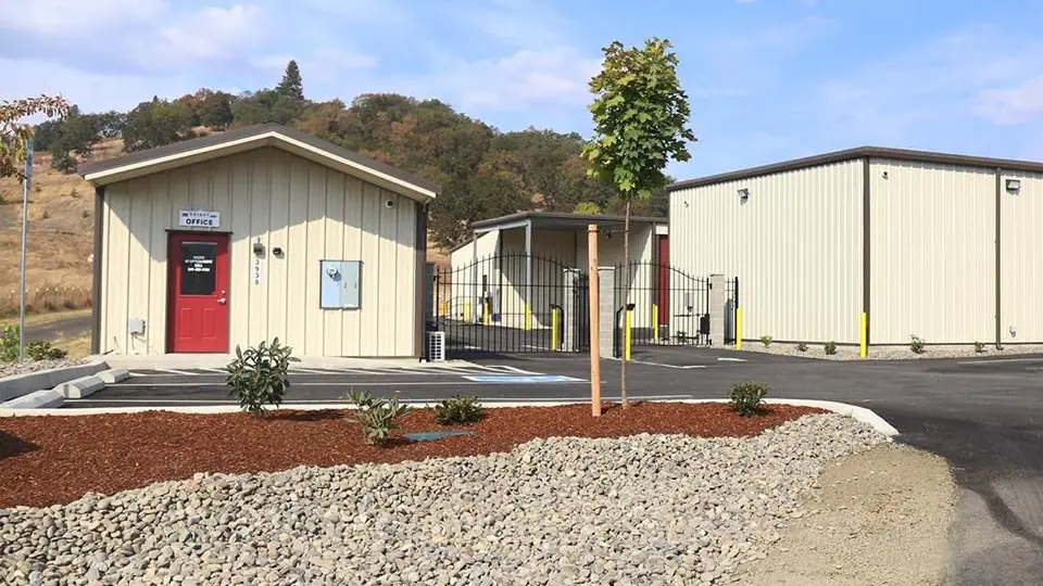 Unique RV Boat & Self Storage, RV storage in Roseburg