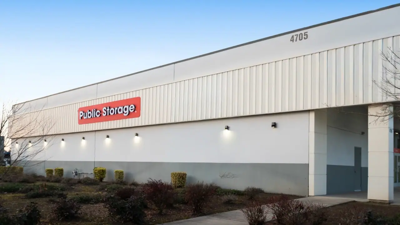 Public Storage, RV storage in Hillsboro