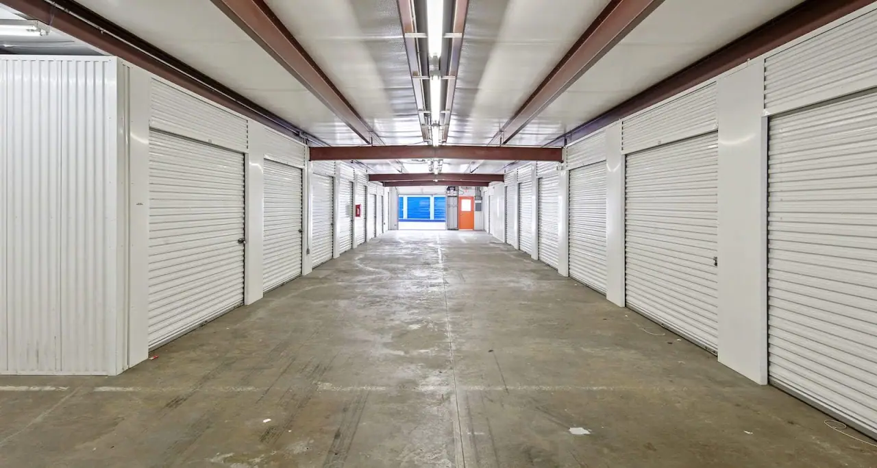Mini Mall Storage, RV storage in Columbia