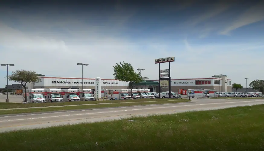 Self-Storage at U-Haul, RV storage in Denton