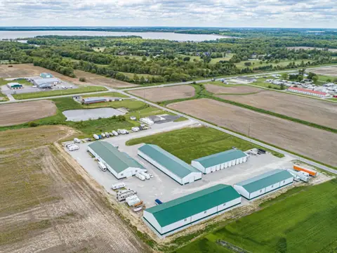 Carlyle Storage photo 2