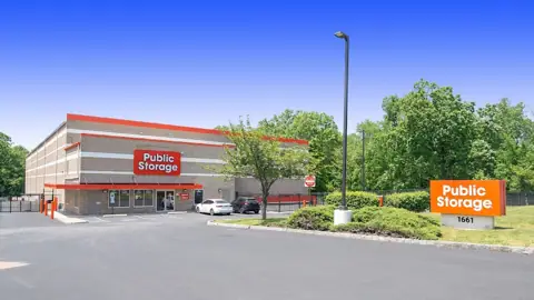 Public Storage in Wayne, NJ