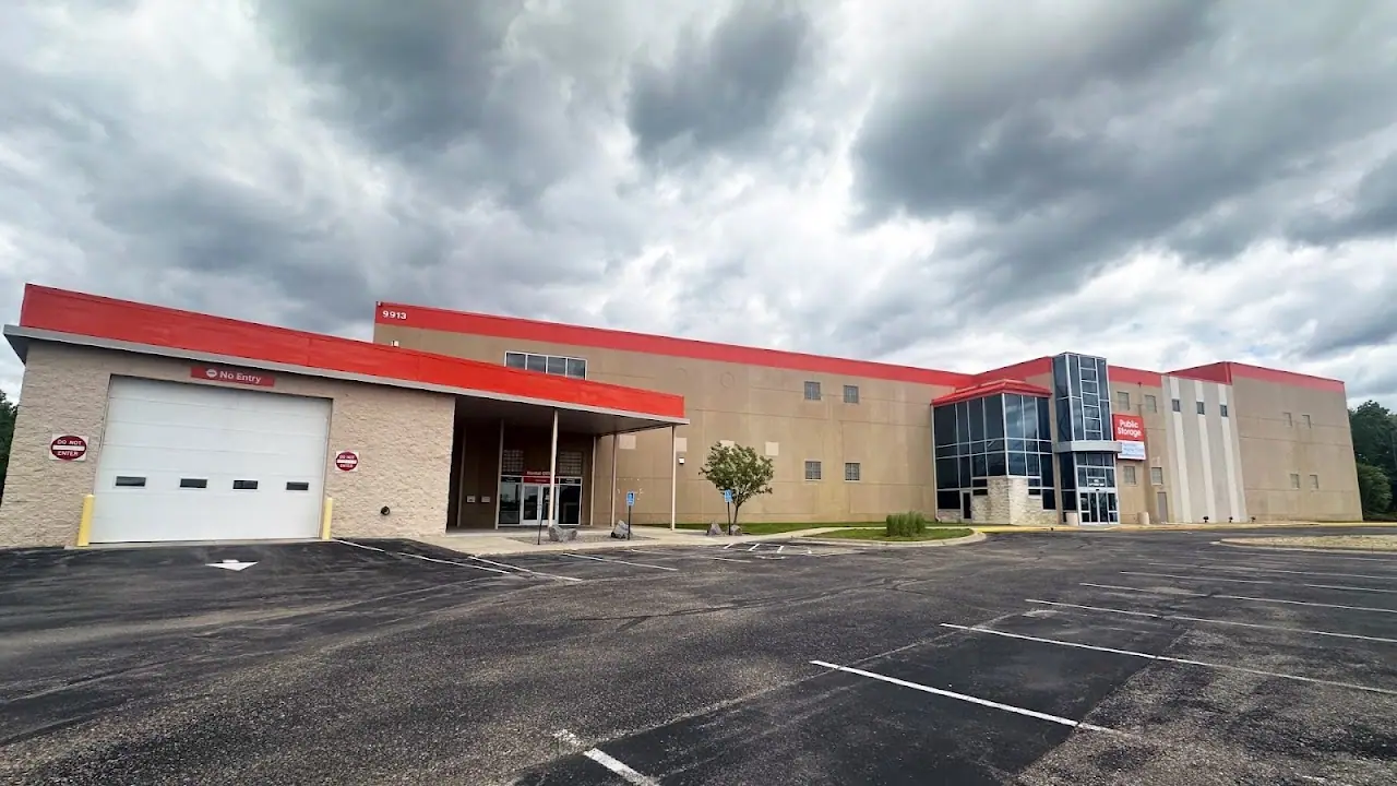 Public Storage, RV storage in Lakeville