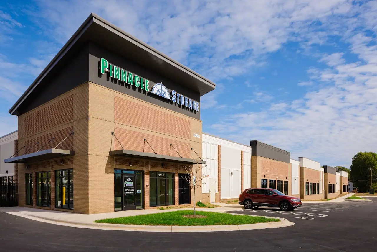 Pinnacle Storage, RV storage in Burlington