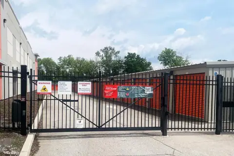 Public Storage photo 3