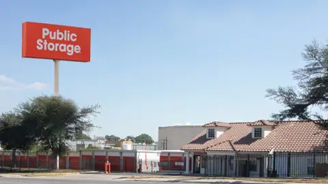 Public Storage photo 2